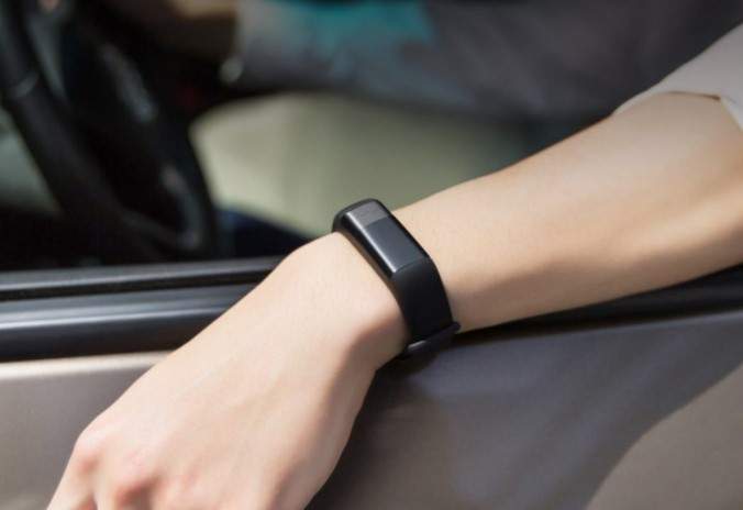 Xiaomi Set To Introduce MI BAND 360 digree